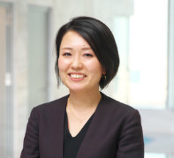 担当社員の写真